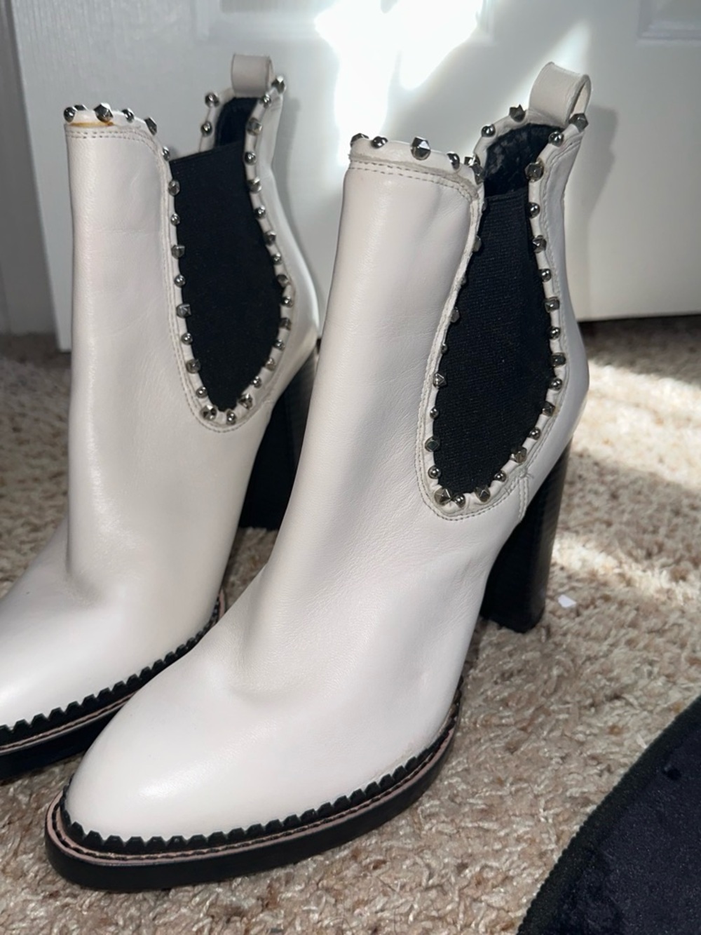 BRAND NEW Sam Edelman Women's White Boots